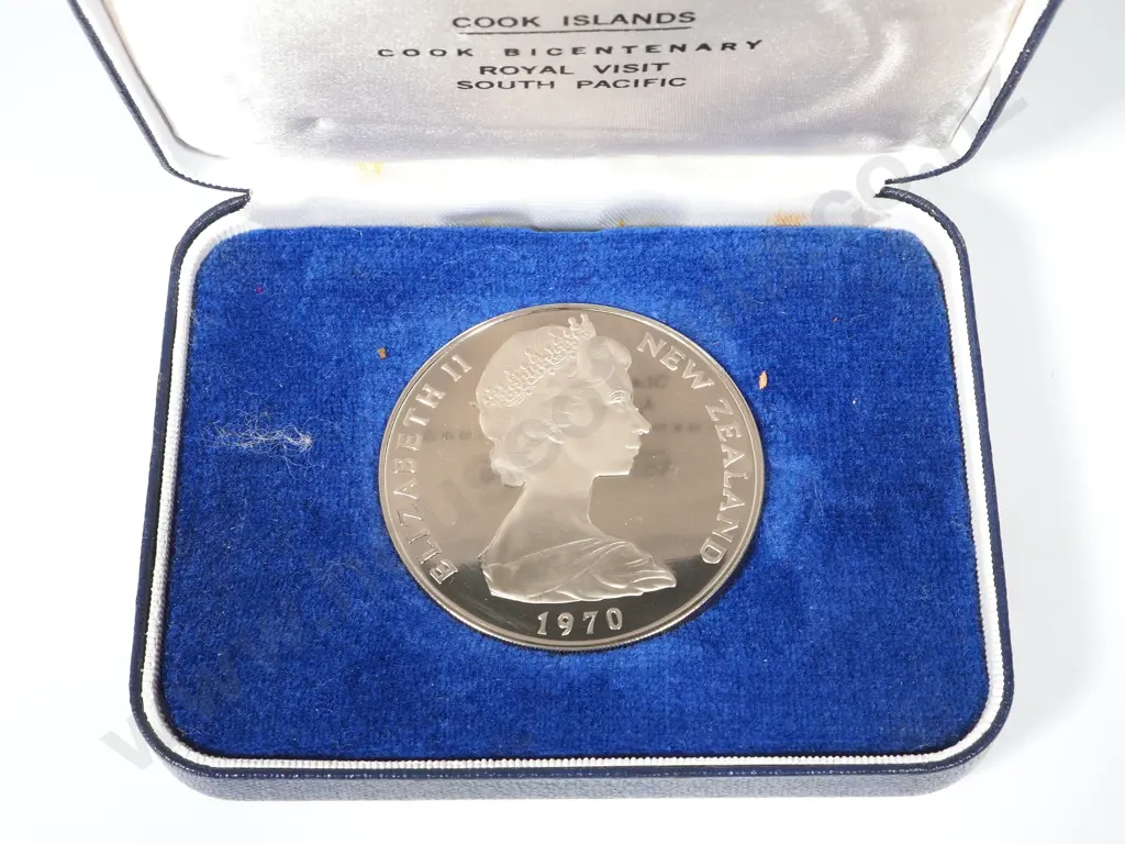 10 New Zealand 1970 Cased Proof One Dollar Coins - Cook Islands / Royal Visit : Total CV $500 NZD Image 1++