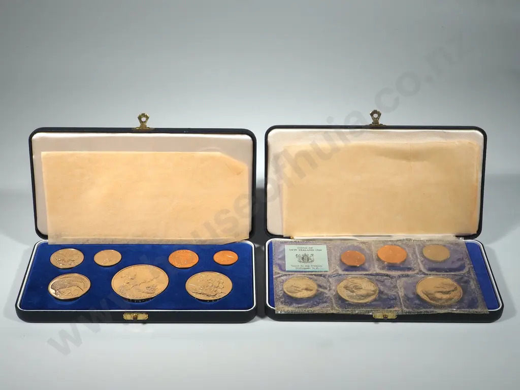 11 New Zealand 1969 Uncirculated Sets in Plus Cases Image 1++