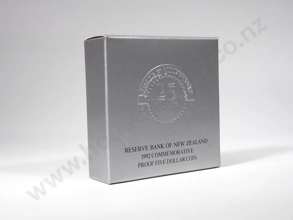 1992 New Zealand Silver Proof Five Dollar Coin  Image 1++
