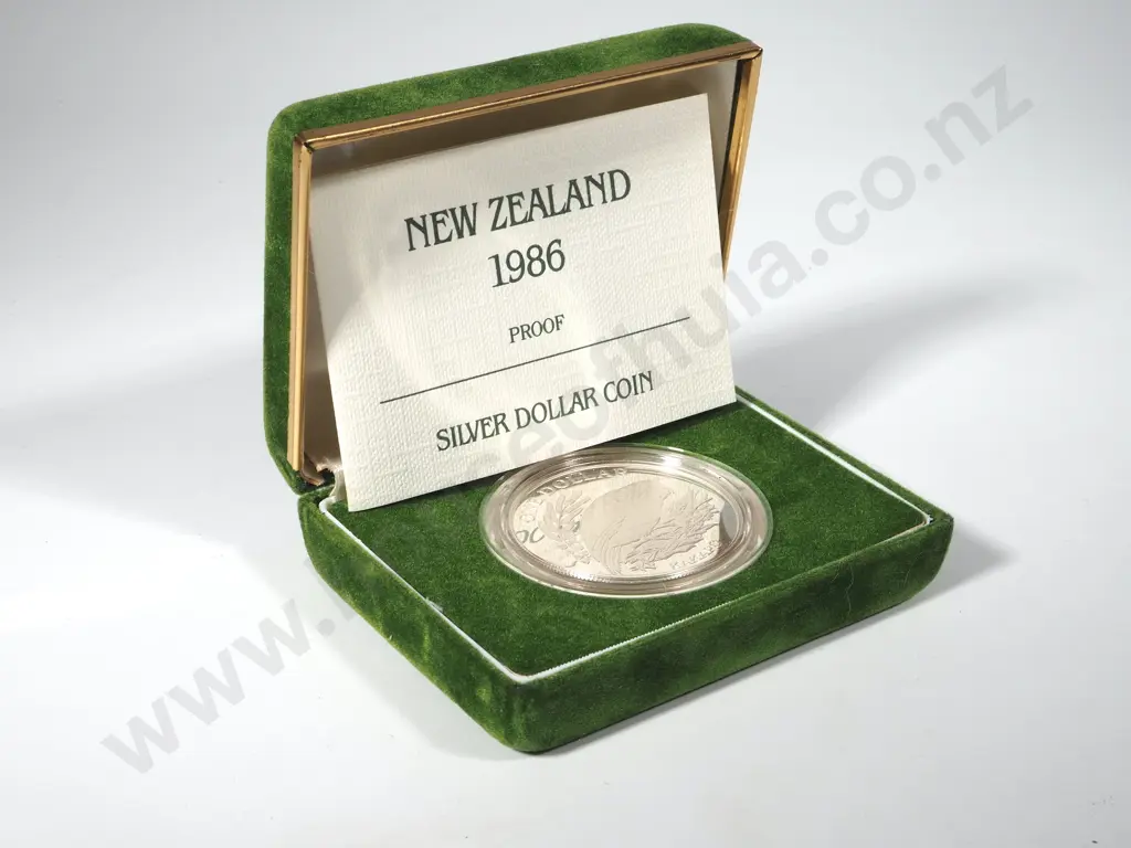 1986 New Zealand Silver Proof Dollar - Kakapo  Image 1++
