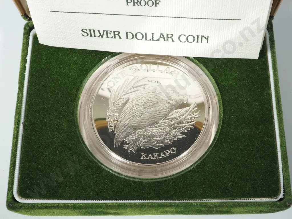 1986 New Zealand Silver Proof Dollar - Kakapo  Image 1++