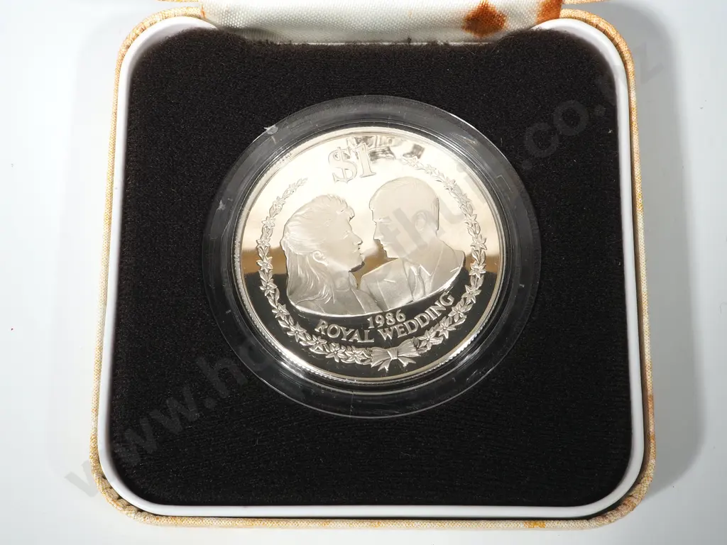 1986 Cook Island Silver Proof One Dollar Coin - Royal Wedding  Image 1++