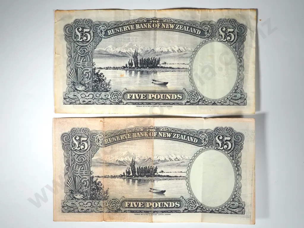 Two New Zealand Fleming Five Pound Banknote Image 1++