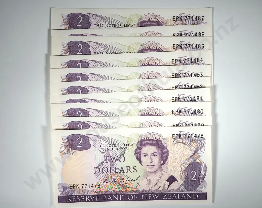 10 New Zealand Consecutive $2 Brash Banknotes Image 1++