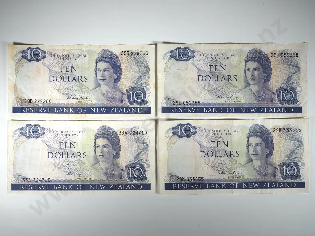 4 New Zealand Ten Dollar Banknotes in Various Grades - Hardie Signature Image 1++