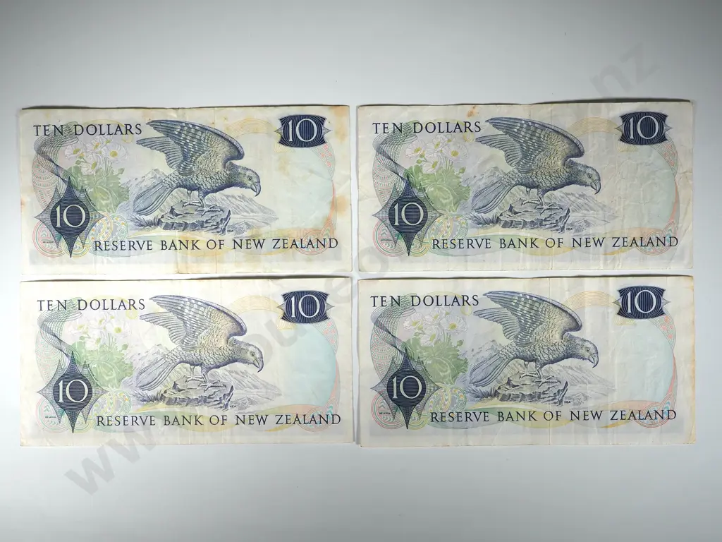 4 New Zealand Ten Dollar Banknotes in Various Grades - Hardie Signature Image 1++