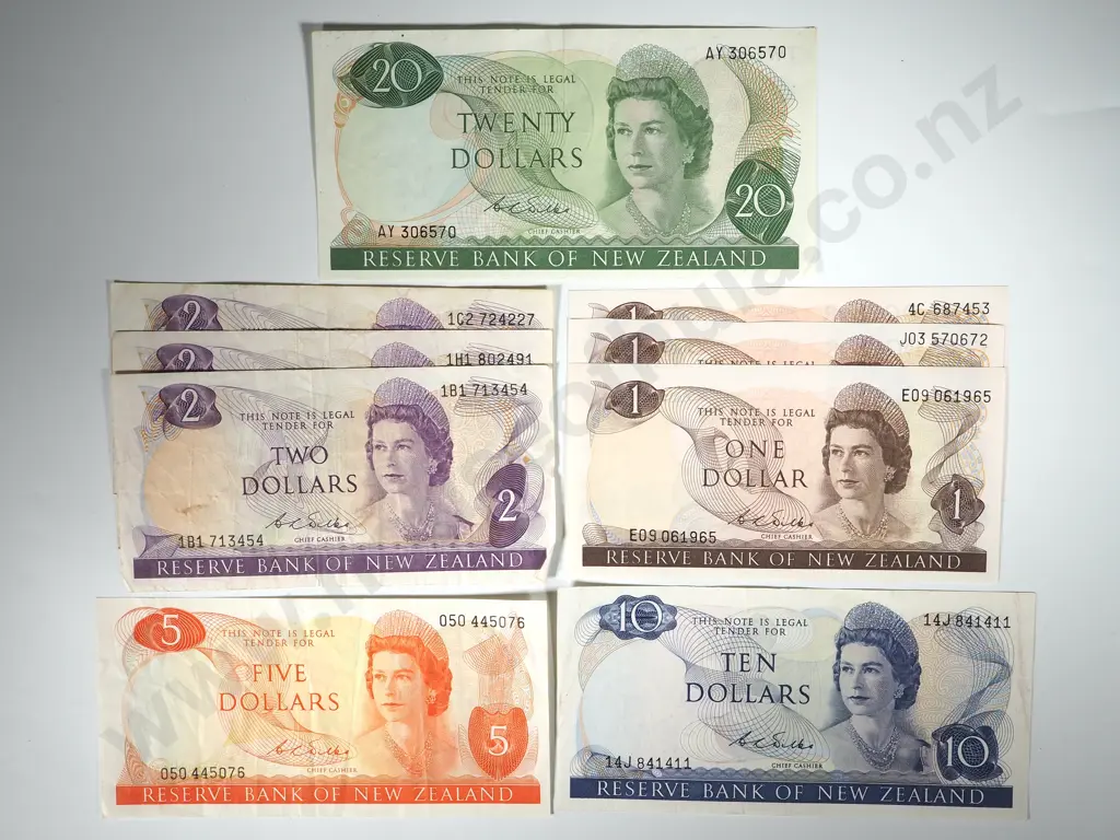 Set of New Zealand Wilkes Banknotes: Three $1 / Three $2 / $5 / $10 / $20  Image 1++