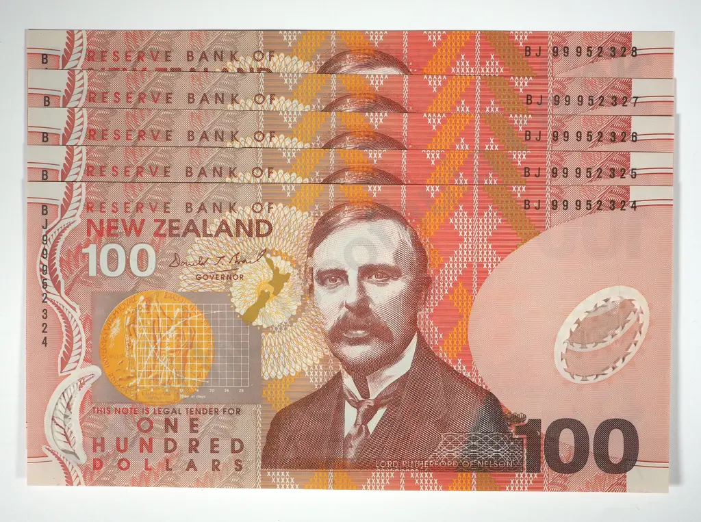 Five AUNC Consecutive New Zealand Don Brash $100 Notes  Image 1++