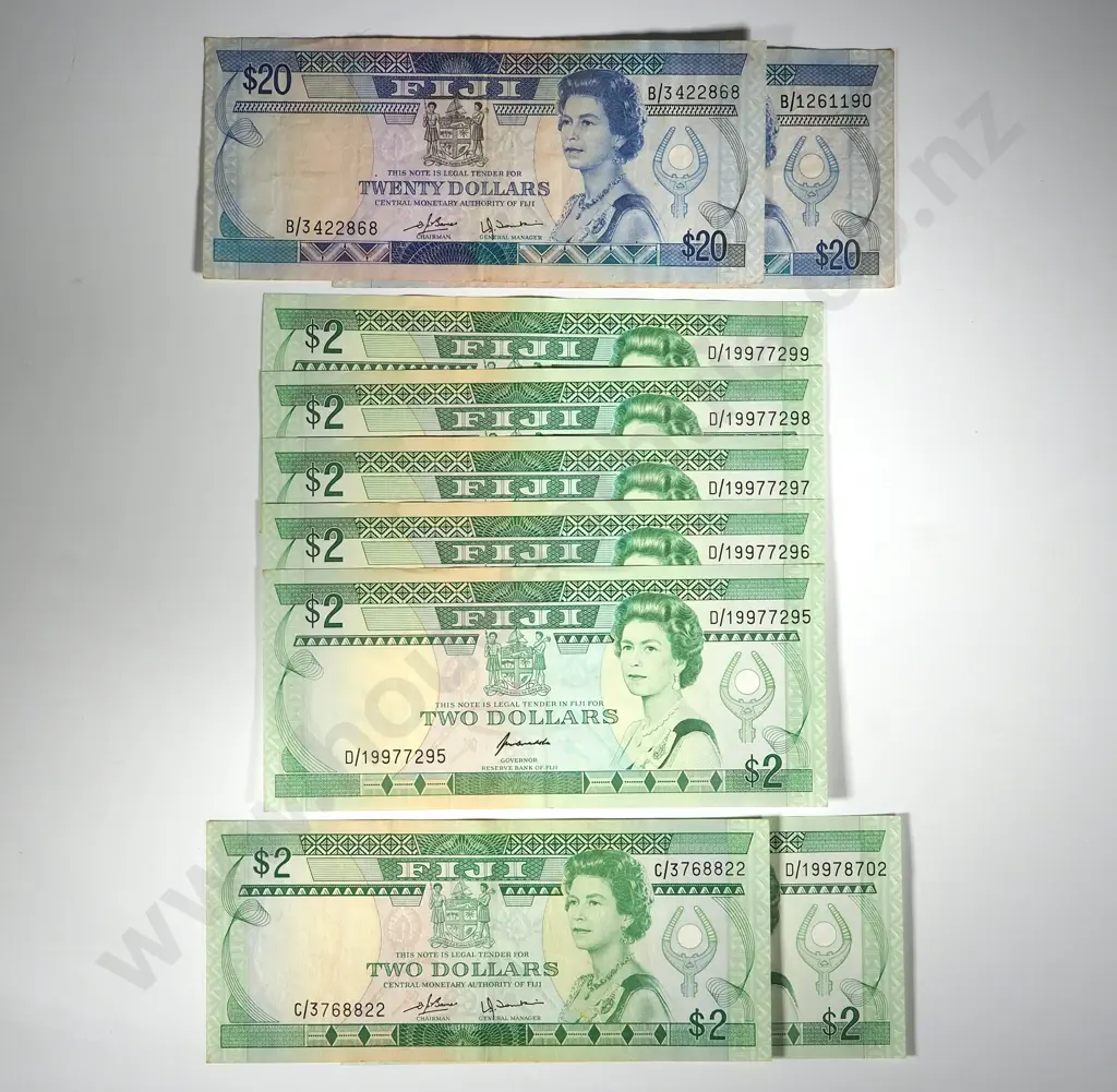 Seven Fiji $2 Banknotes - Five Consecutive & Two $20 Fiji Banknotes  Image 1++