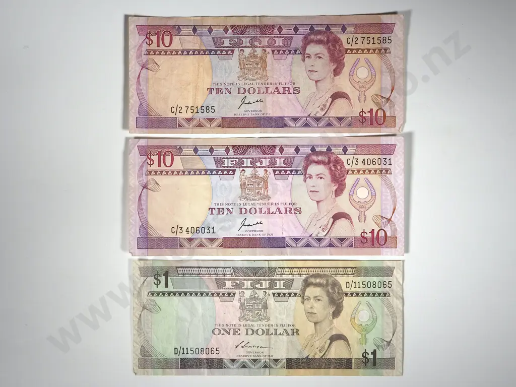 Fiji Banknotes: $1 & Two $10 Image 1++