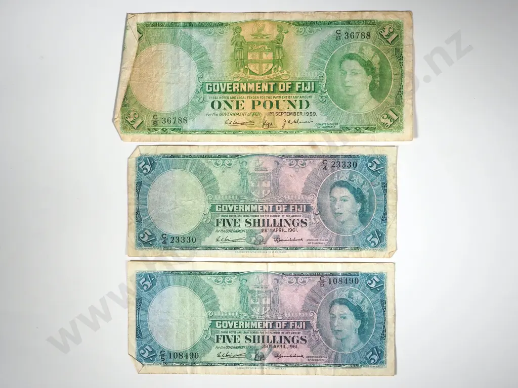 Two Fiji Five Shilling Banknotes & One Fiji One Pound Banknote Image 1++