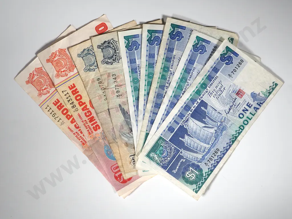 Singapore Banknotes: Seven $1 Notes & Two $10 Notes Image 1++