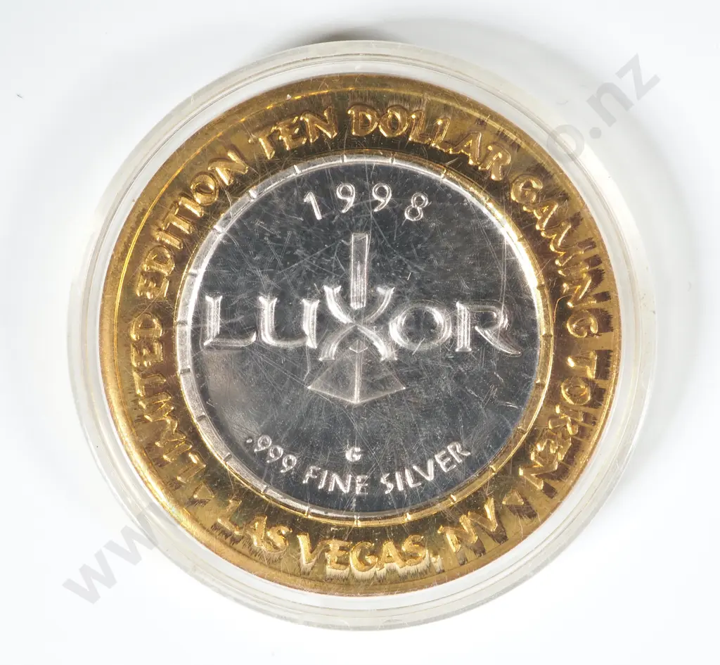 Luxor .999 Silver Ounce Coin Las Vegas $10 Image 1++