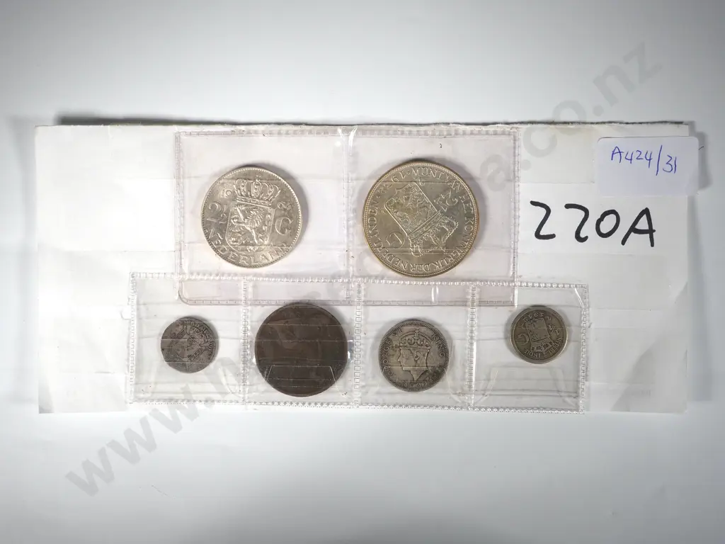 Collection of Four Dutch Silver Coins & Other Coins  Image 1++