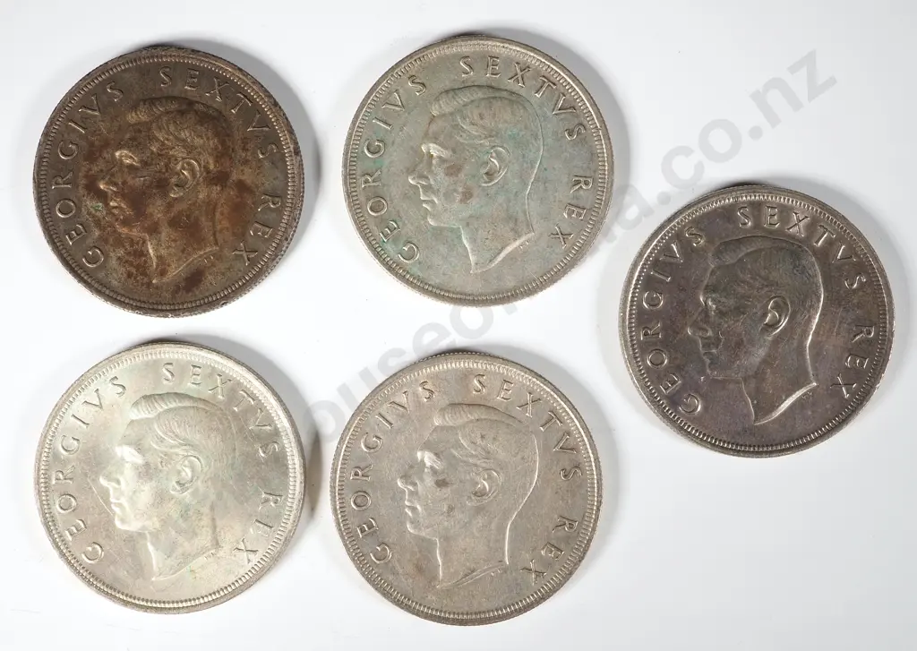 Five 1952 South Africa Five Shilling Coins - 50% Silver Image 1++