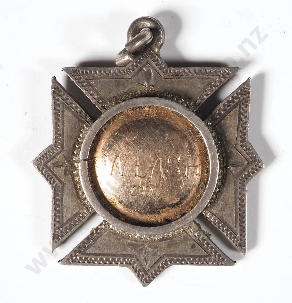 New Zealand, Tikorangi Rowing Club, Prize Medal in Silver & Gold Won by W. Lash/Cox Image 1++