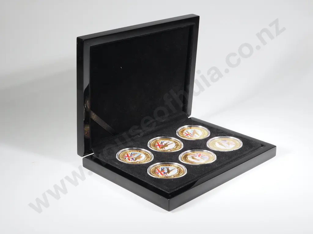 6 Crown Size Commemorative Coins Legendary Aircraft of World War II Image 1++