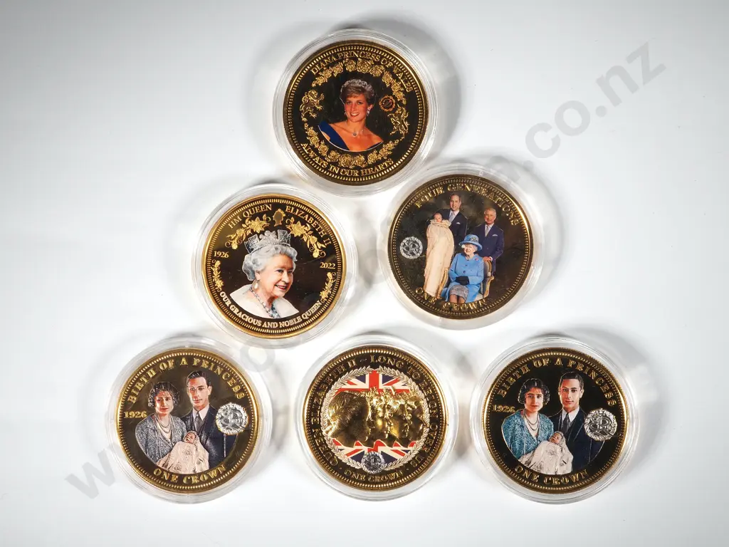 Assorted lot of Royal Family Commemorative Coins Image 1++