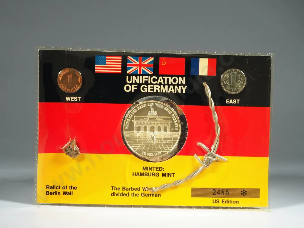 Unification of Germany Presentation Set incl Original Relics of the Wall - Barbed Wire & Concrete Image 1++