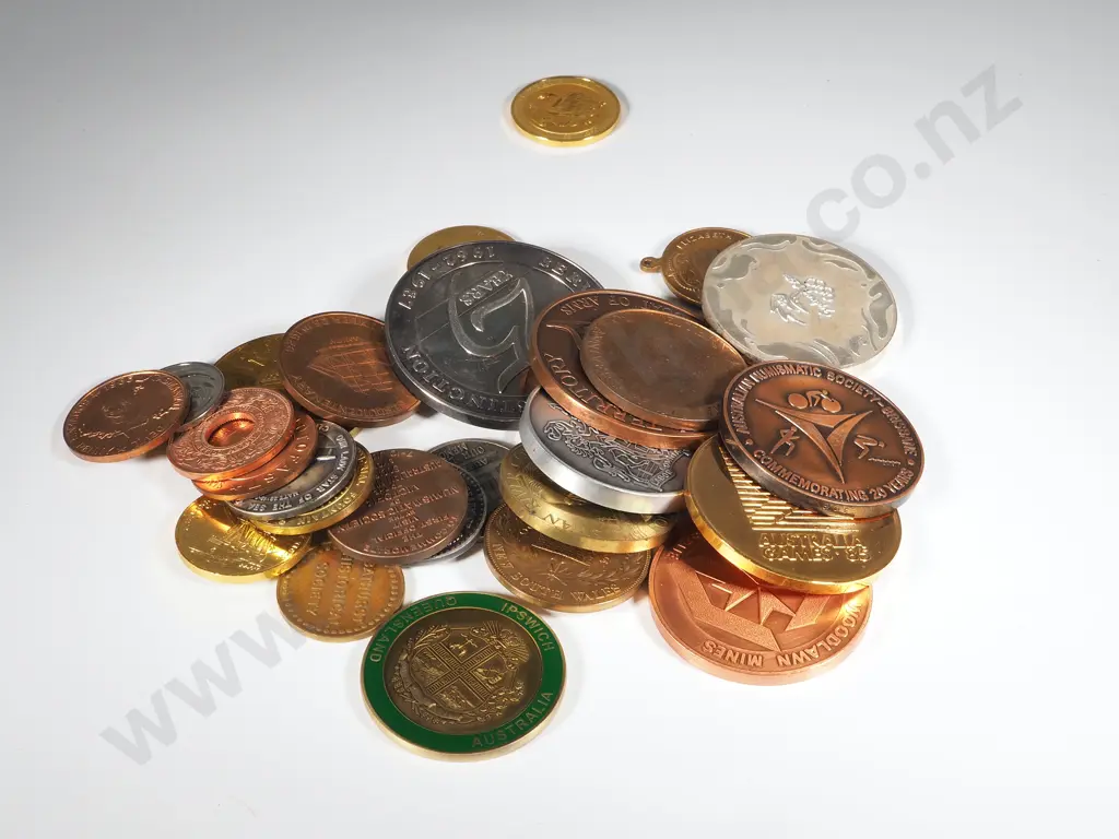 Large Assorted Bag of Australian Medallions & Tokens  Image 1++