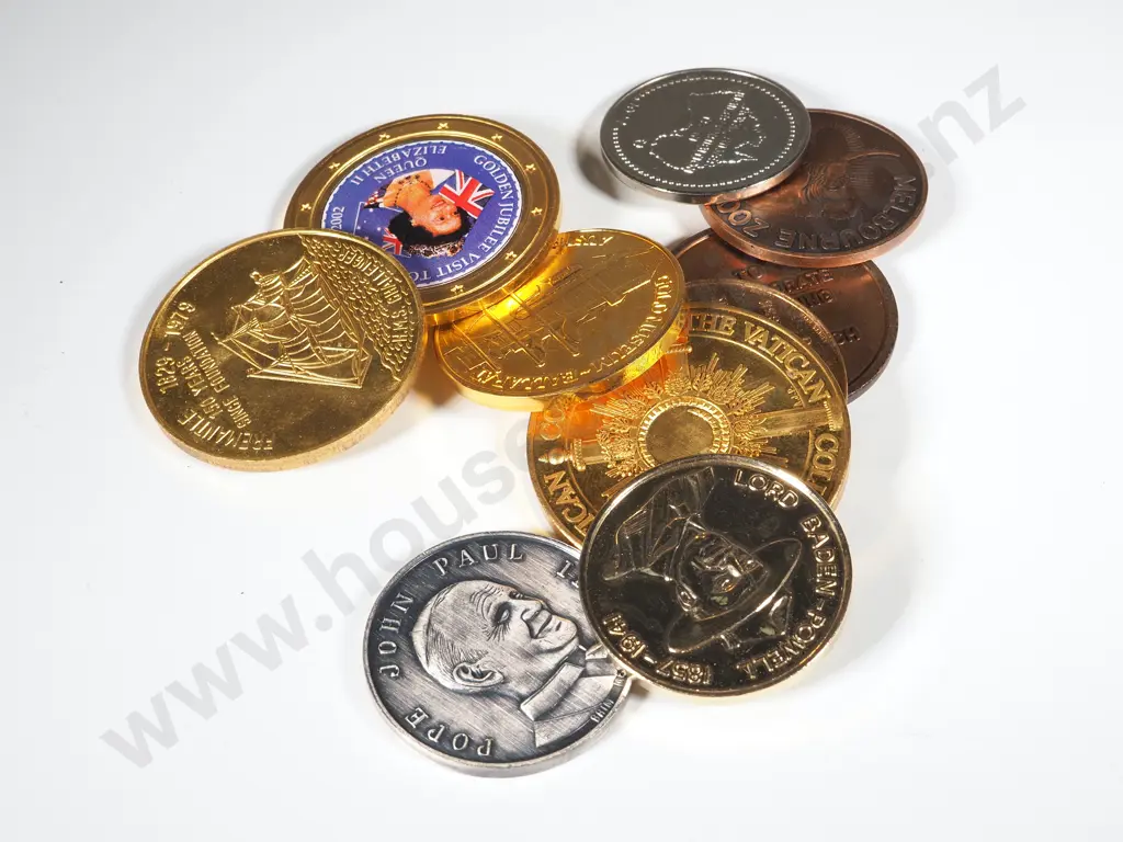 Assorted lot of 10 Australian Commemorative Coins & Medallions  Image 1++