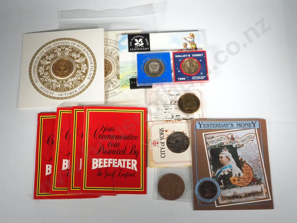 Assorted Lot of United Kingdom Cased & Packaged Uncirculated Commemorative Coins & Medallions Image 1++