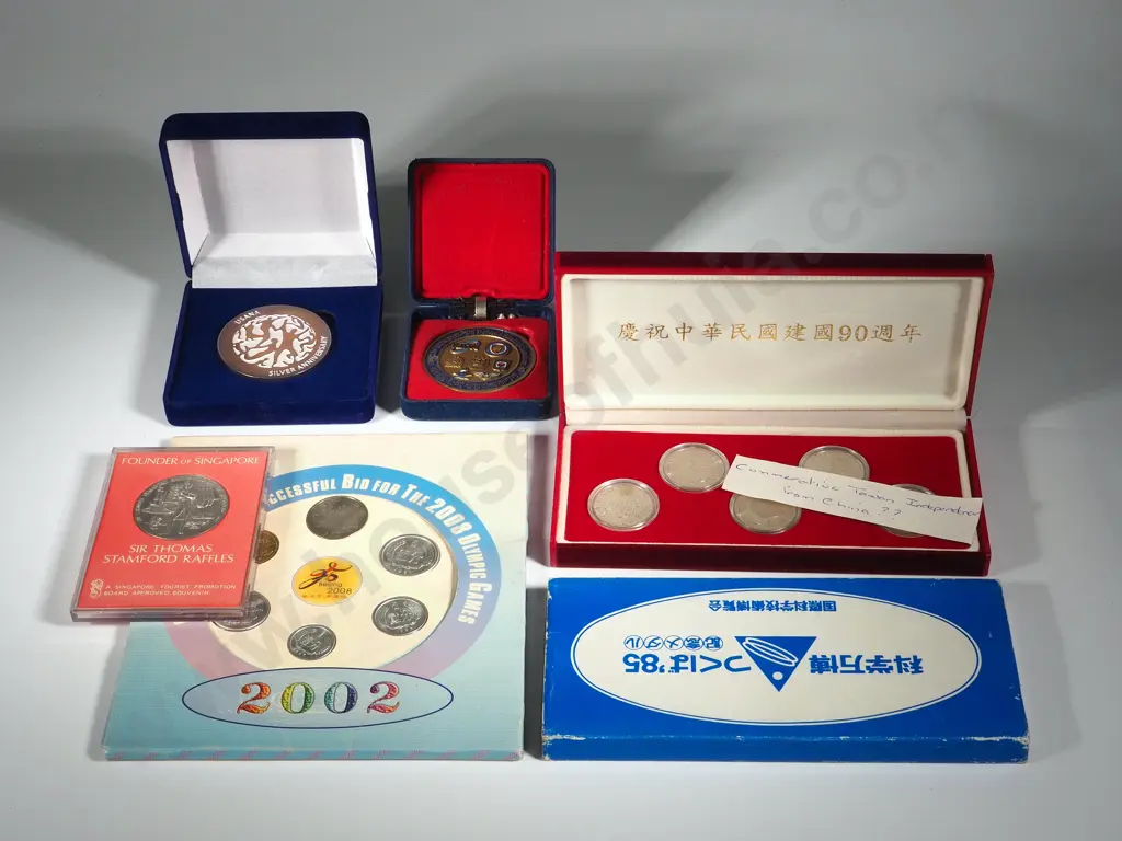 Assorted Lot of Oriental & Private Issue Cased Coin & Commemorative Sets Image 1++
