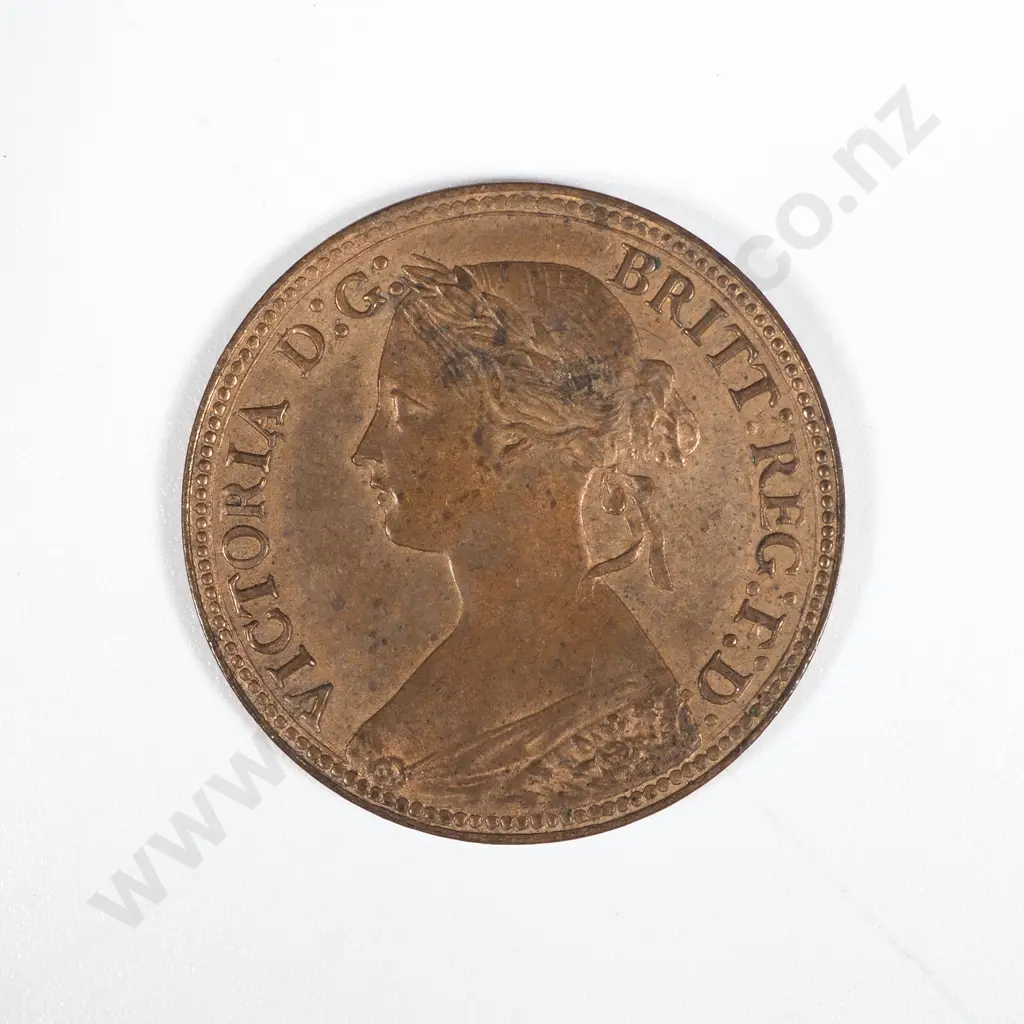 1860 United Kingdom Farthing - Some Original Lustre  Image 1++