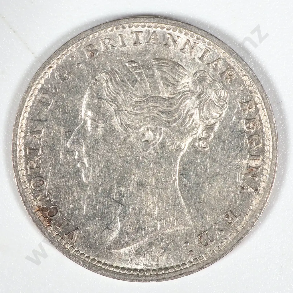 1885 United Kingdom Threepence - Victoria Younghead  Image 1++