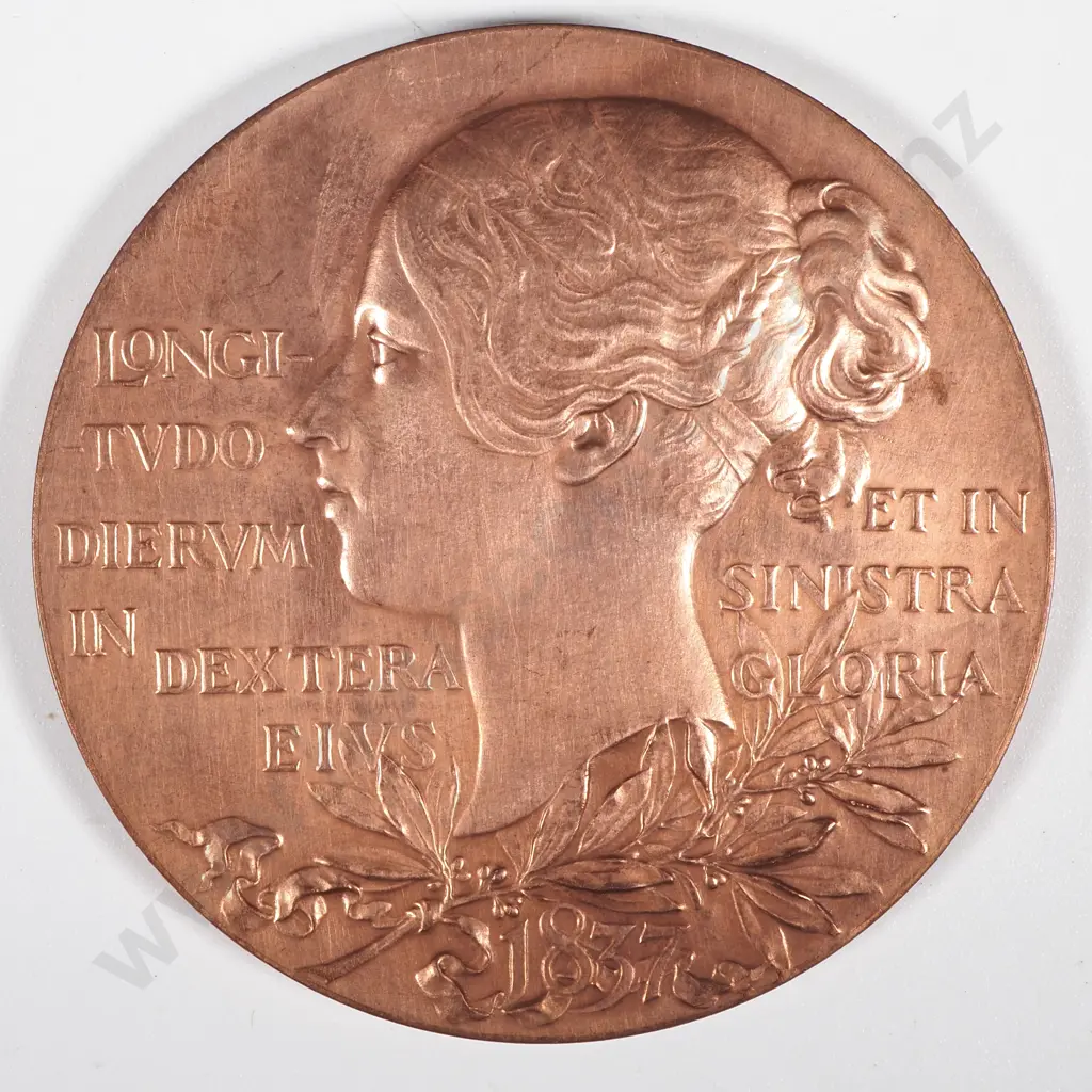 1897 Queen Victoria Diamond Jubilee Large Copper Medal 56mm Image 1++