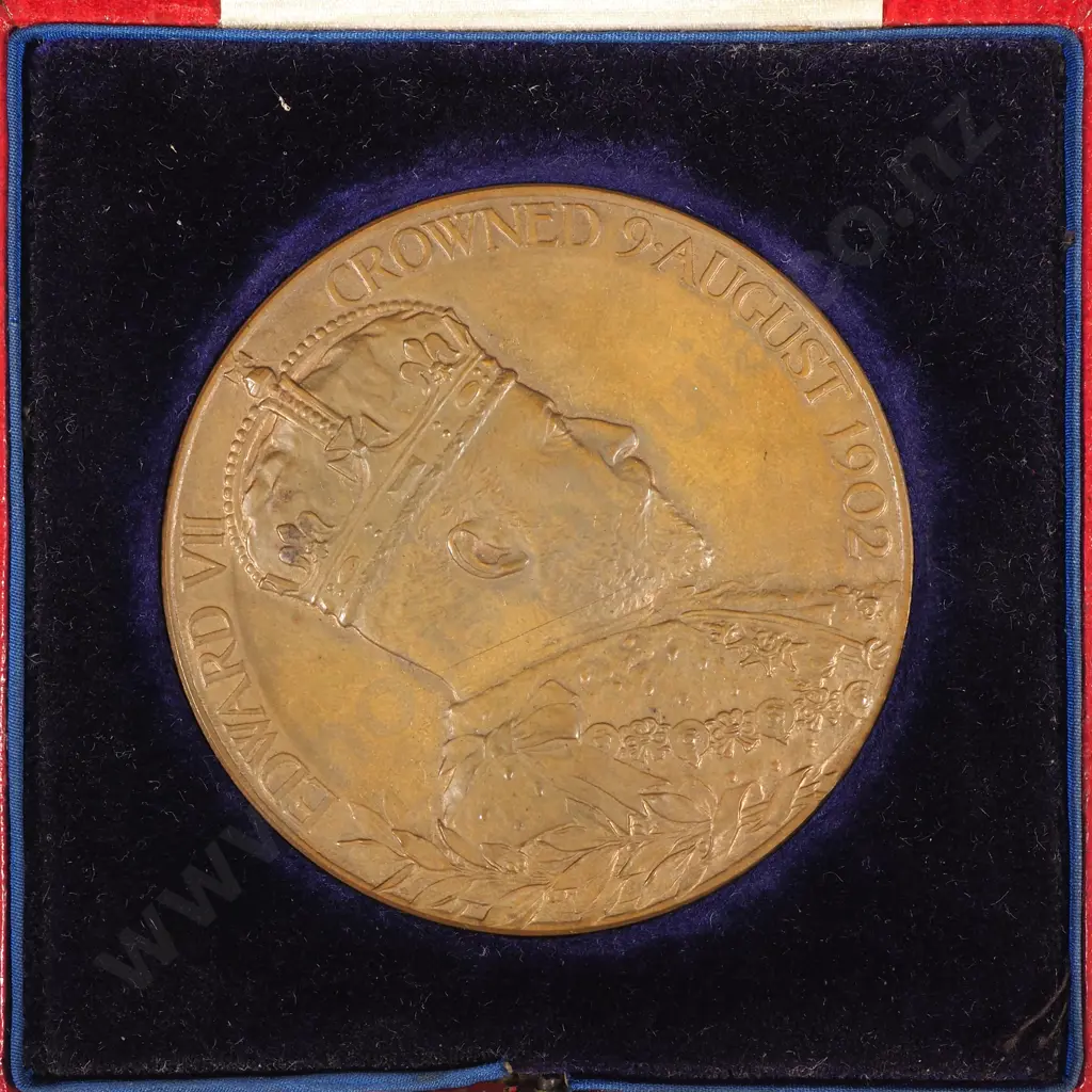 Cased 1902 Copper Medal Commemorating the Coronation of King Edward VII, 56mm  Image 1++