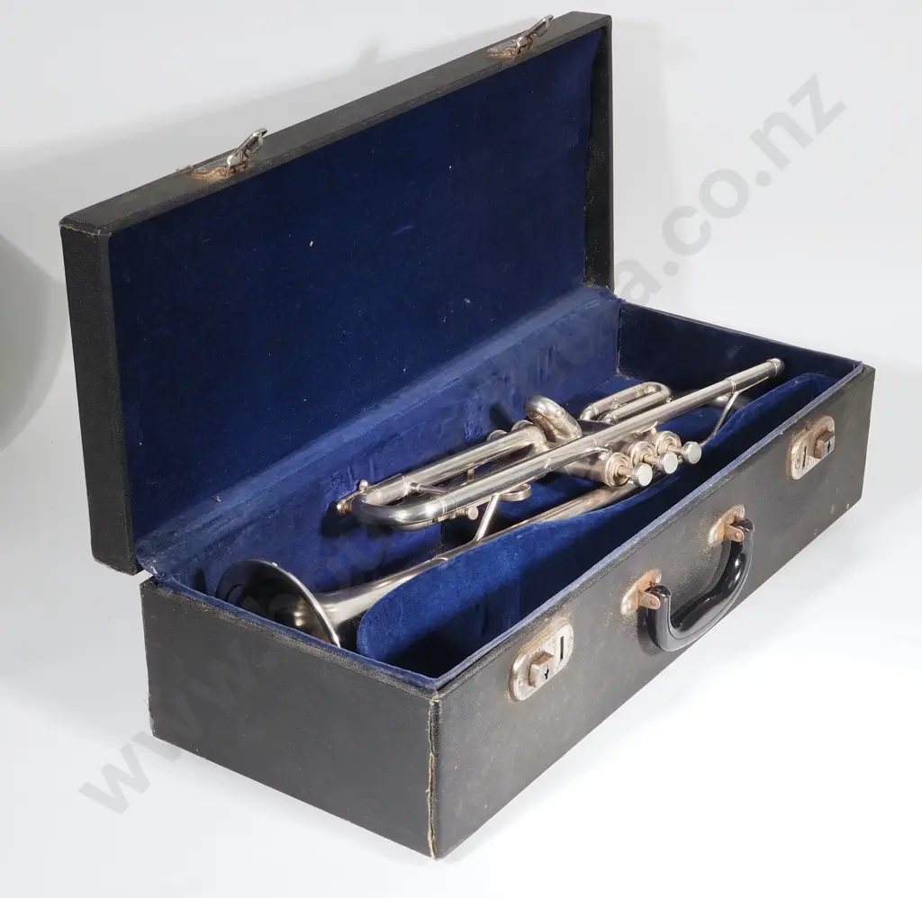Vintage Besson Stratford Trumpet with Case Image 1++