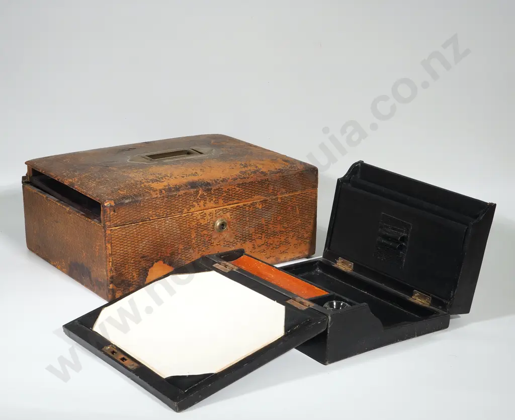 Two Travel Writing Cases A/F Image 1++