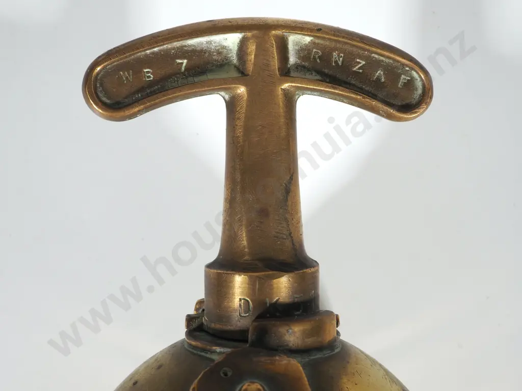 RNZAF Brass Fire Extinguisher "Pyrene" Image 1++
