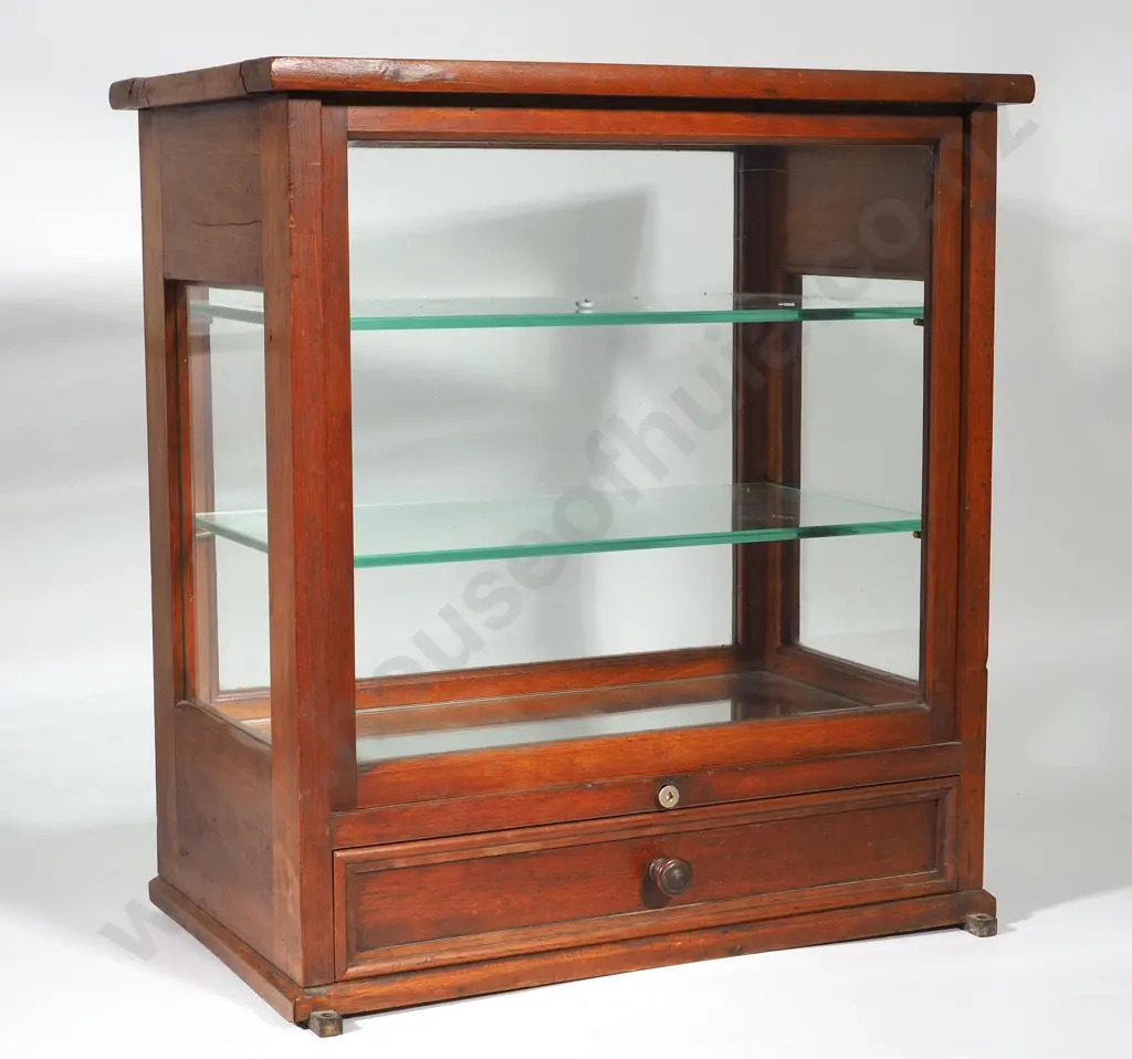 Vintage Three Glass Shelf Small Display Cabinet  Image 1++