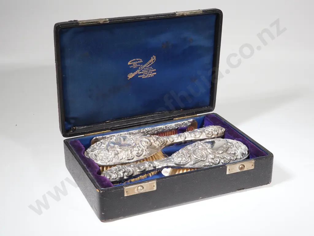 Cased Antique Stewart Dawson Sterling Silver Two Brushes & Comb Set Image 1++