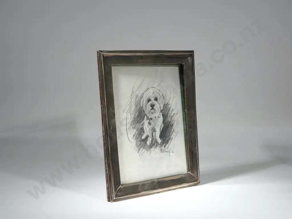 Sterling Silver Photo Frame. English Hallmarks. Image 1++