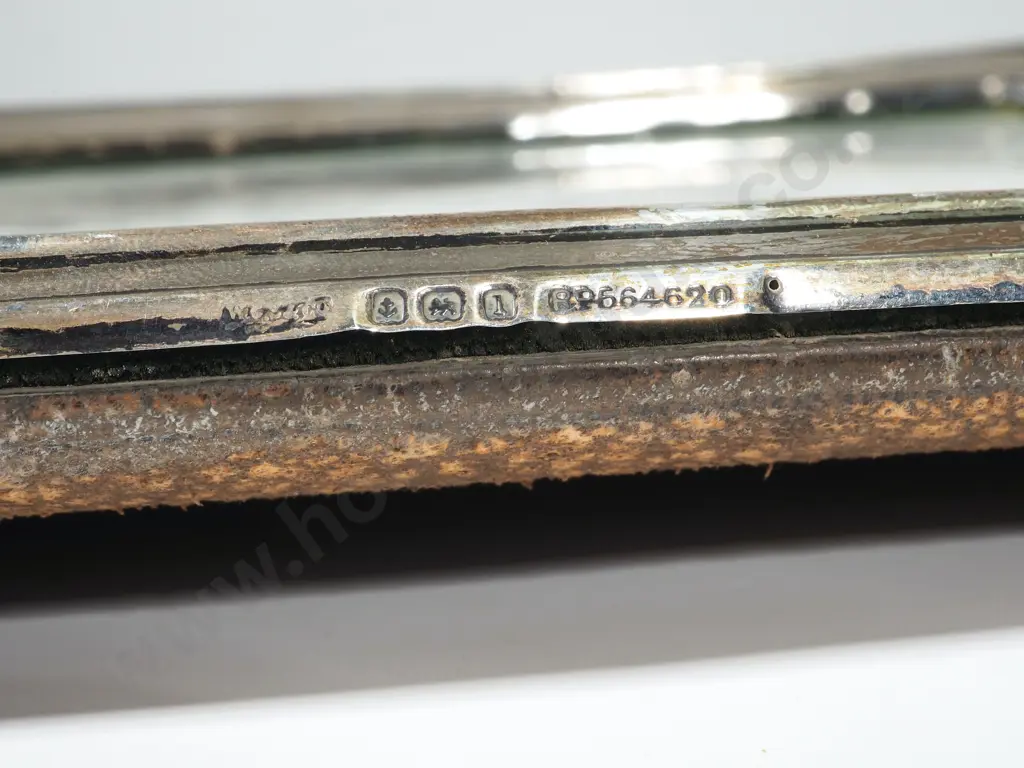 Sterling Silver Photo Frame. English Hallmarks. Image 1++