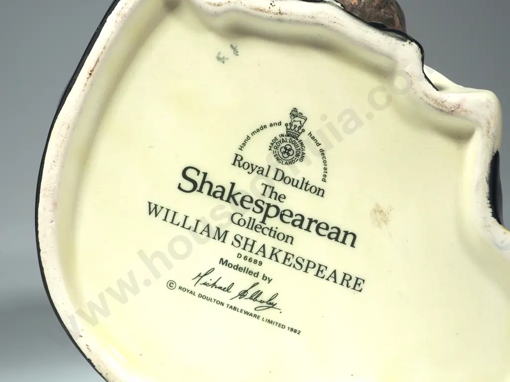 Royal Doulton Large Character Jug "William Shakespeare" Image 1++