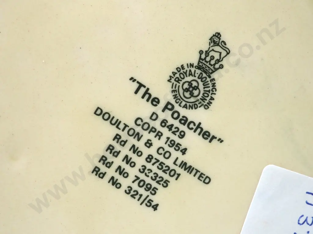 Royal Doulton Character Jug "The Poacher" D6429 Image 1++