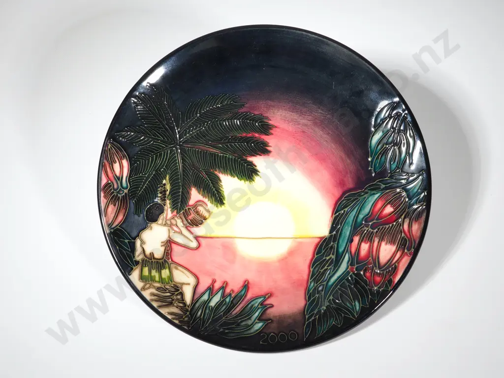 Moorcroft Limited Edition Millenium Plate 175/2000 Image 1++