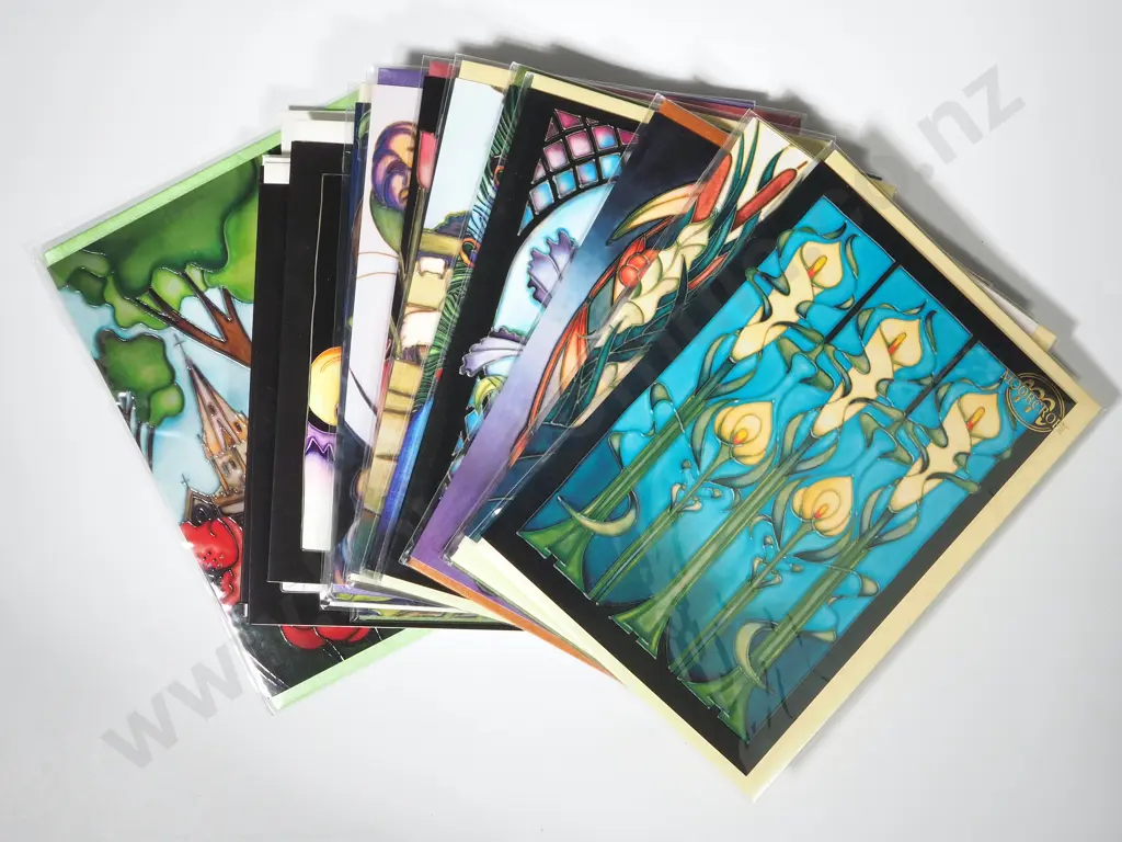 Selection of Twenty Greeting Cards Featuring Designs from Moorcroft Pottery Image 1++