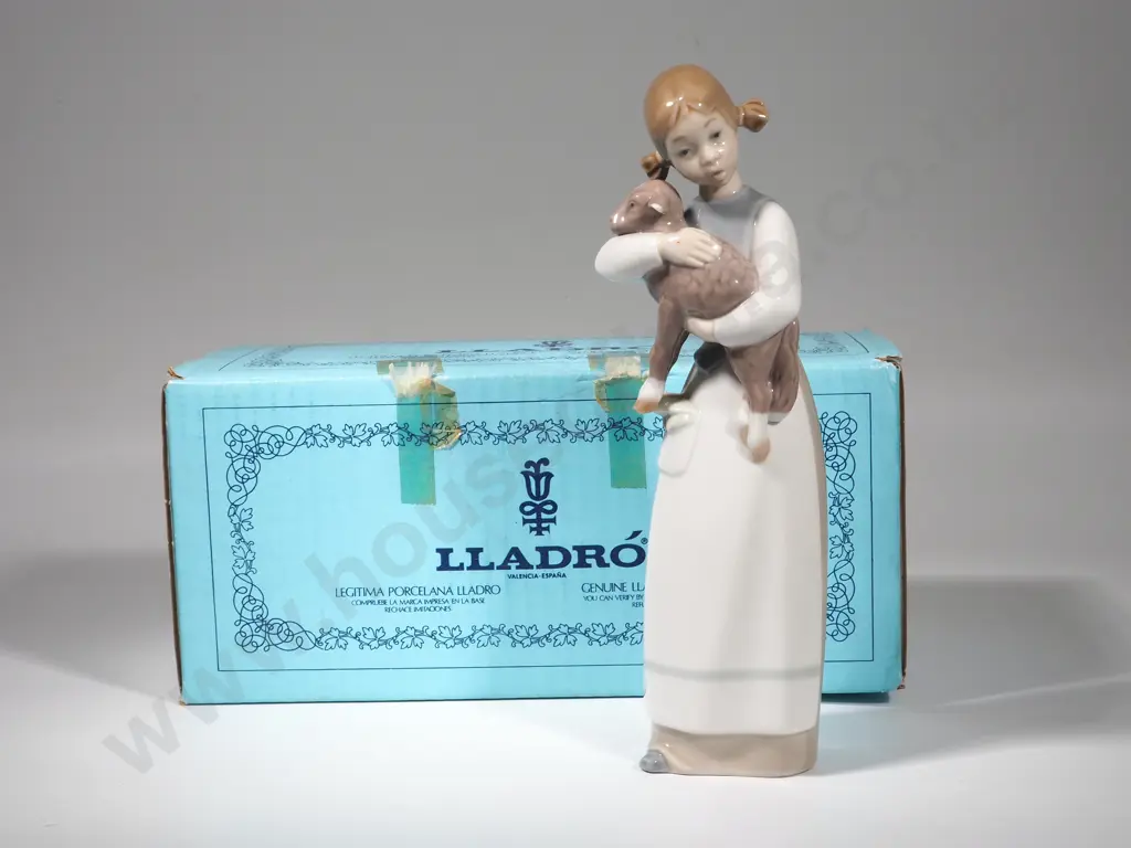 Lladro Figure of a Young Girl holding a Goat No 1.010 Image 1++
