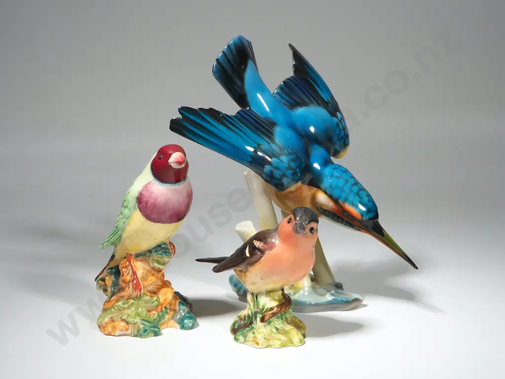 Hutschenreuther Hummingbird and Two Small Beswick Birds  Image 1++