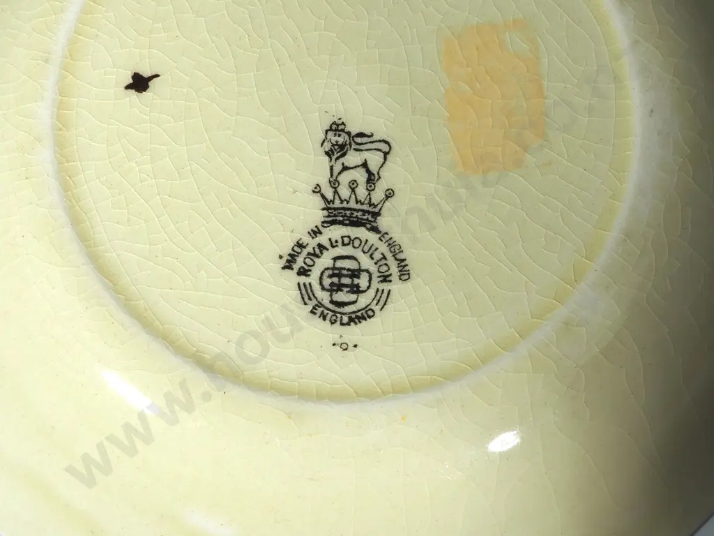 Royal Doulton "Kookaburra" Pattern Cup, Saucer and Plate, Small Bowl and Large Oval Bowl Image 1++