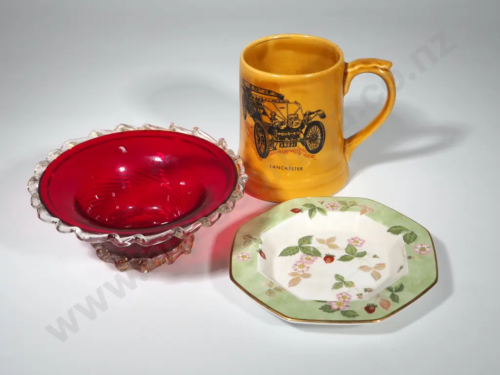 Wedgwood Wild Strawberry Bon Bon Dish, Red Murano Glass Dish, Wade Veteran Cars Tankard Image 1++