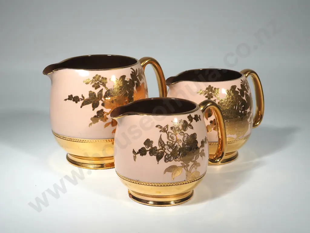Set of Three Sadler Graduated Jugs Image 1++
