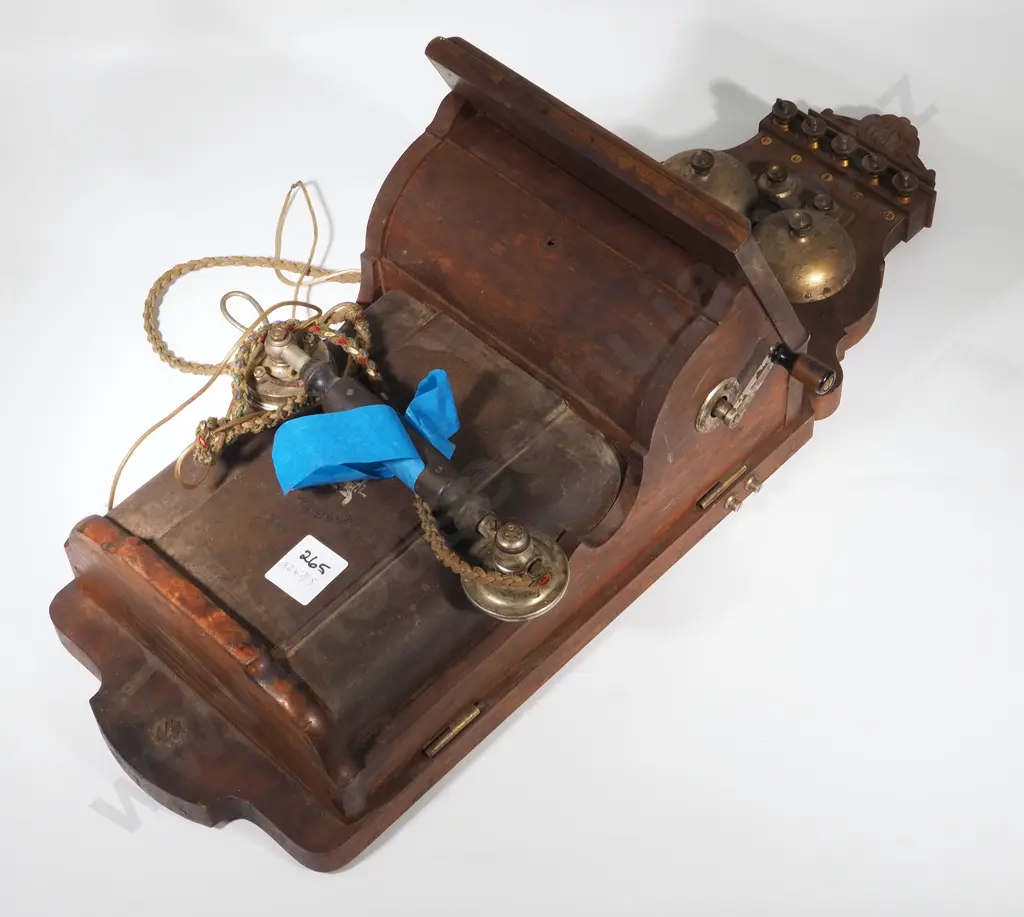 Colonial Scroll Back Telephone  Image 1++