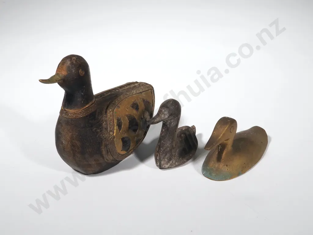 Three Small Decorative Ducks Image 1++