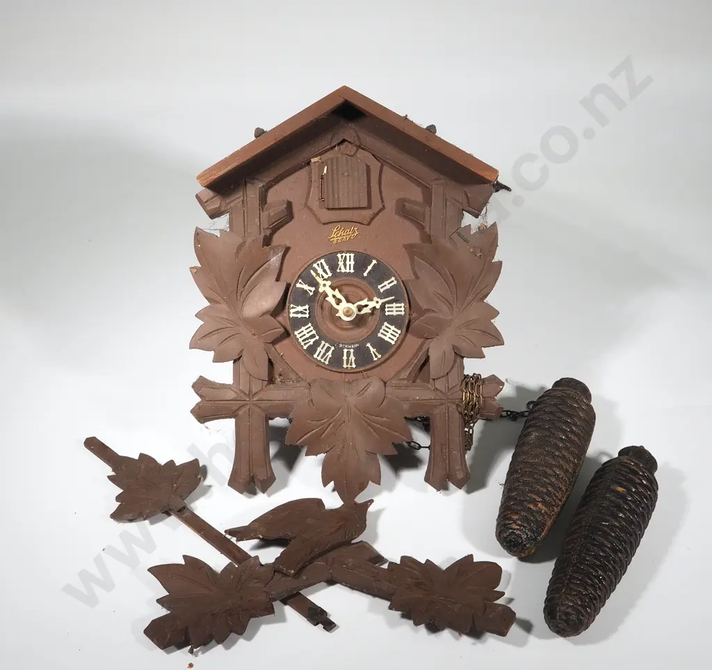 Vintage Schatz Cuckoo Clock w Eight Day Movement Image 1++
